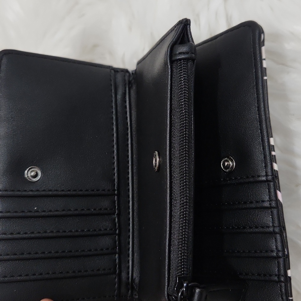 🖤🔹️Betsey Johnson🔹 2 Piece Coquette Bow XOKARA‎  Black Wallet Bundle NWOT! - Picture 4 of 7